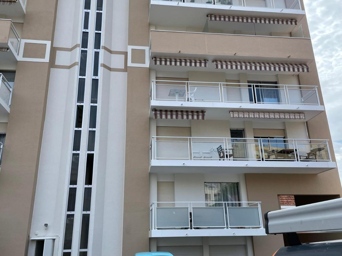 Studio En Centre Ville, Place De Parking Privee Arcachon Luaran gambar